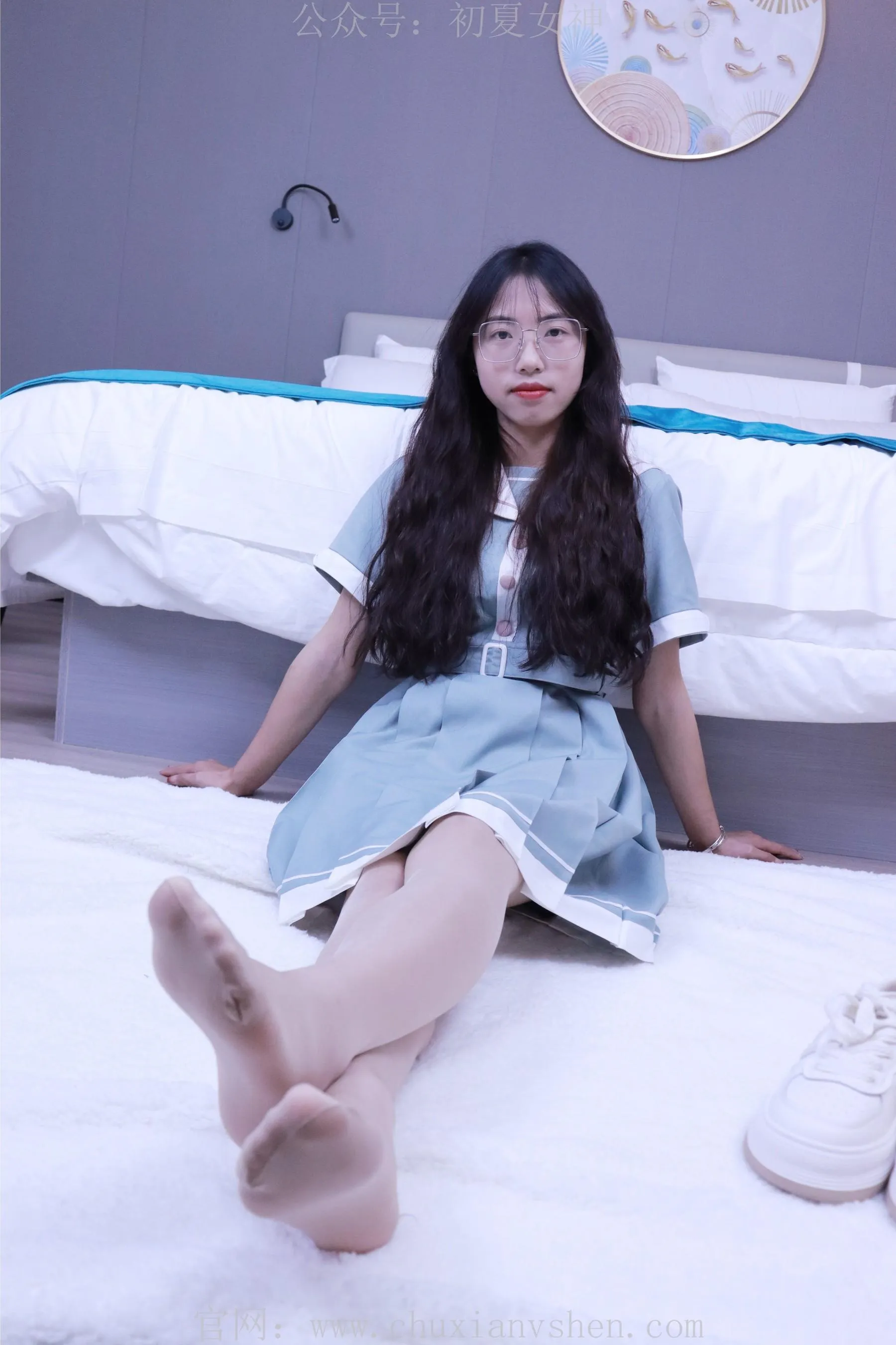 初夏女神 NO.008 雪糕 浅蓝色JK裙搭配小白鞋 [135P]插图3
